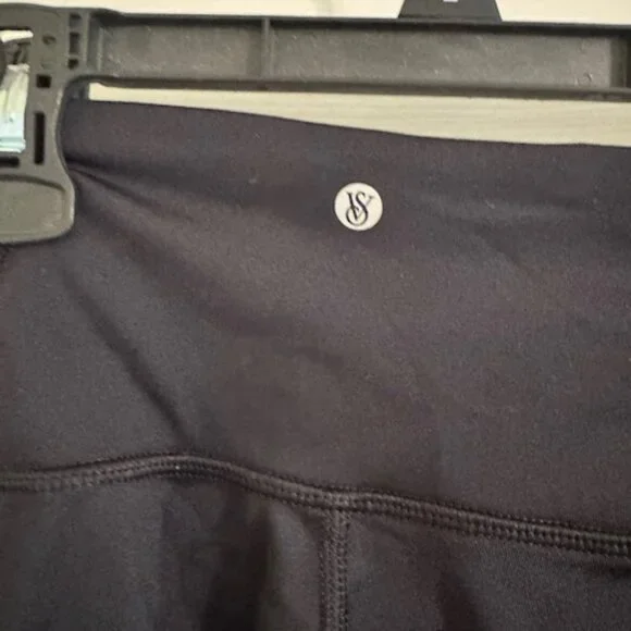 Victoria's Secret 7/8 Black Leggings with Pocket Sz S - Picture 4 of 6